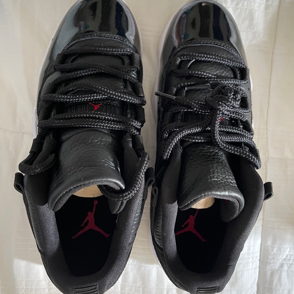 Air Jordan 11 Retro Low